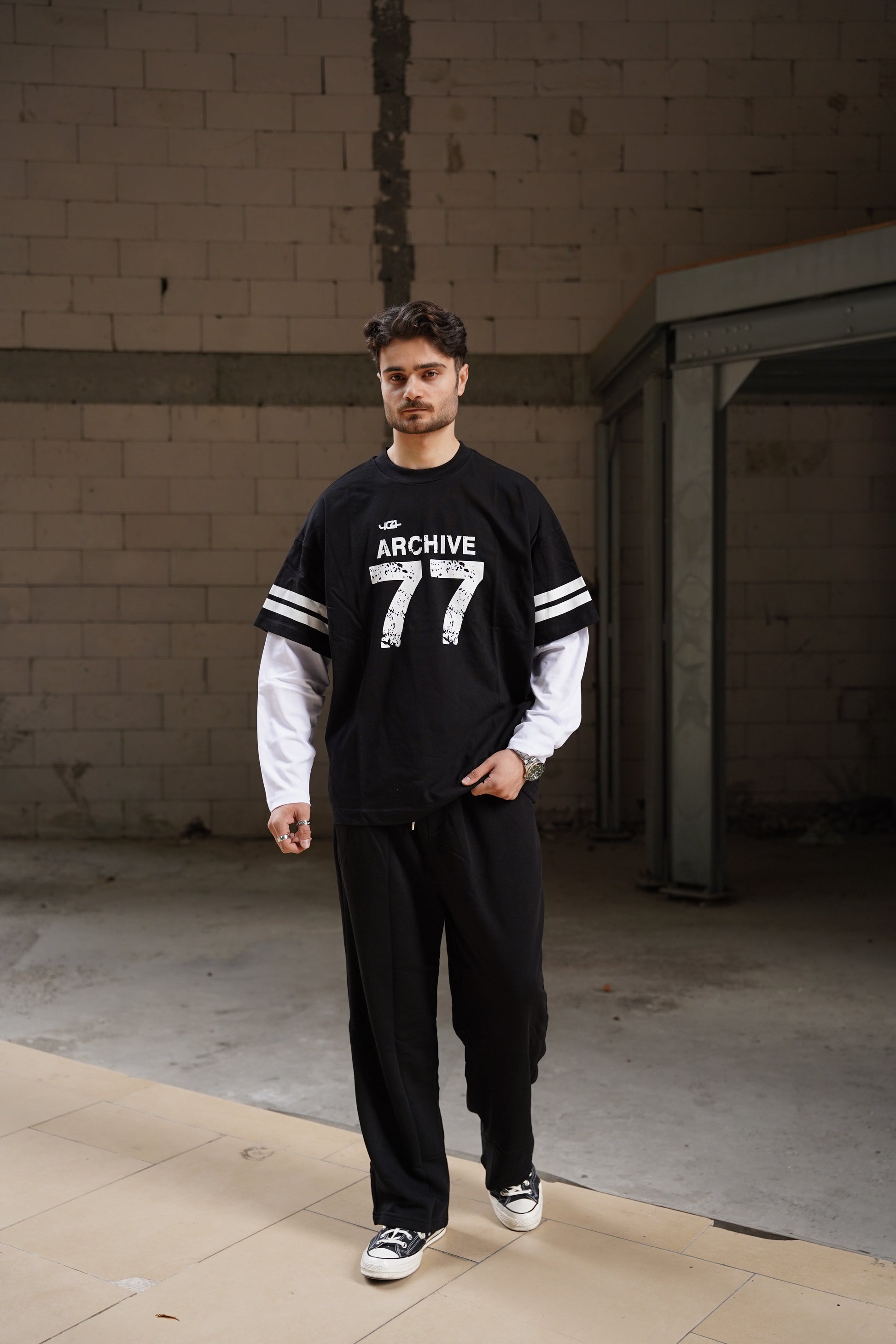 Archive 77 Retro Varsity Çift Kol Görünümlü Oversize T-Shirt